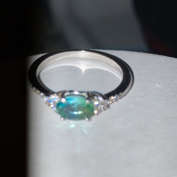 Ring size 7 - Picture 2 of 2